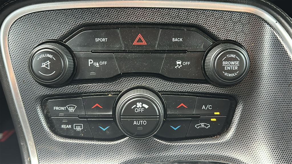 2015 Dodge Challenger R/T Black at Bravo Nissan