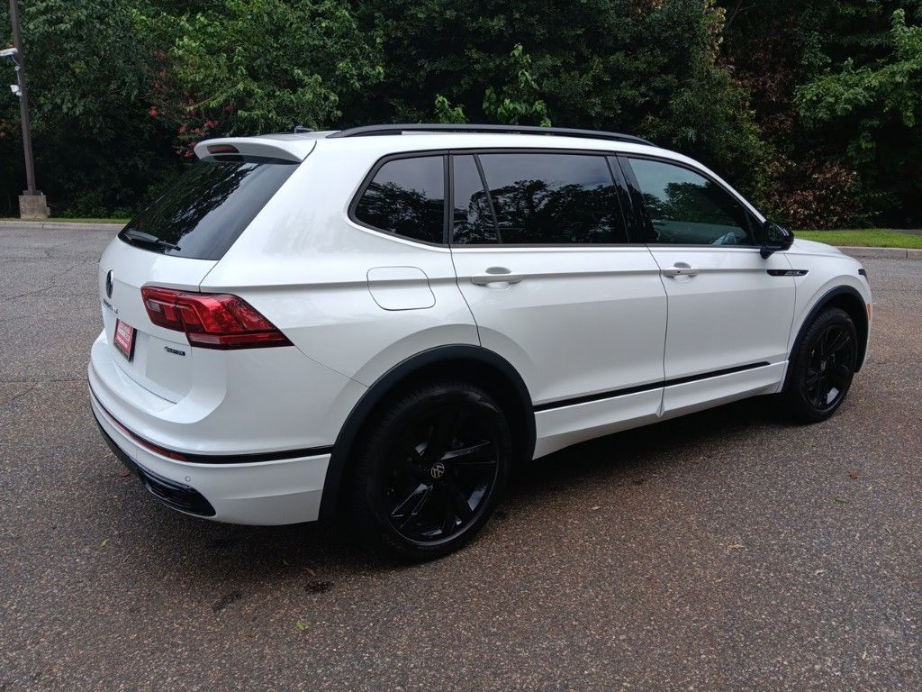 2024 Volkswagen Tiguan 2.0T SE R-Line Black 5