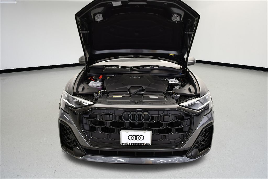 Thumbnail: 2026 Audi Q8 - 12