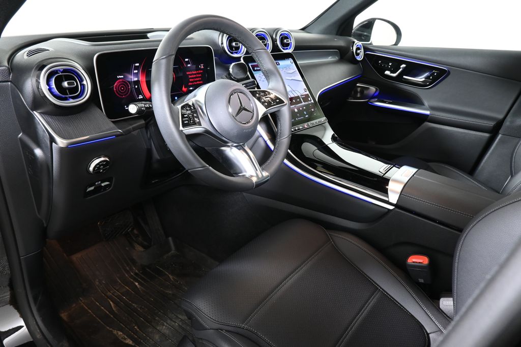 Thumbnail: 2025 Mercedes-Benz GLC - 14