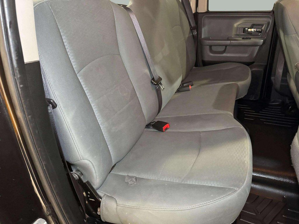 Used 2017 Brilliant Black Crystal Pearlcoat Ram SLT image 23