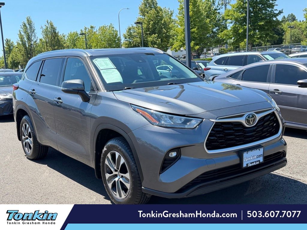 Magnetic Gray Metallic 2020 Toyota Highlander SUV / Crossover All-Wheel Drive 8-Speed Automatic