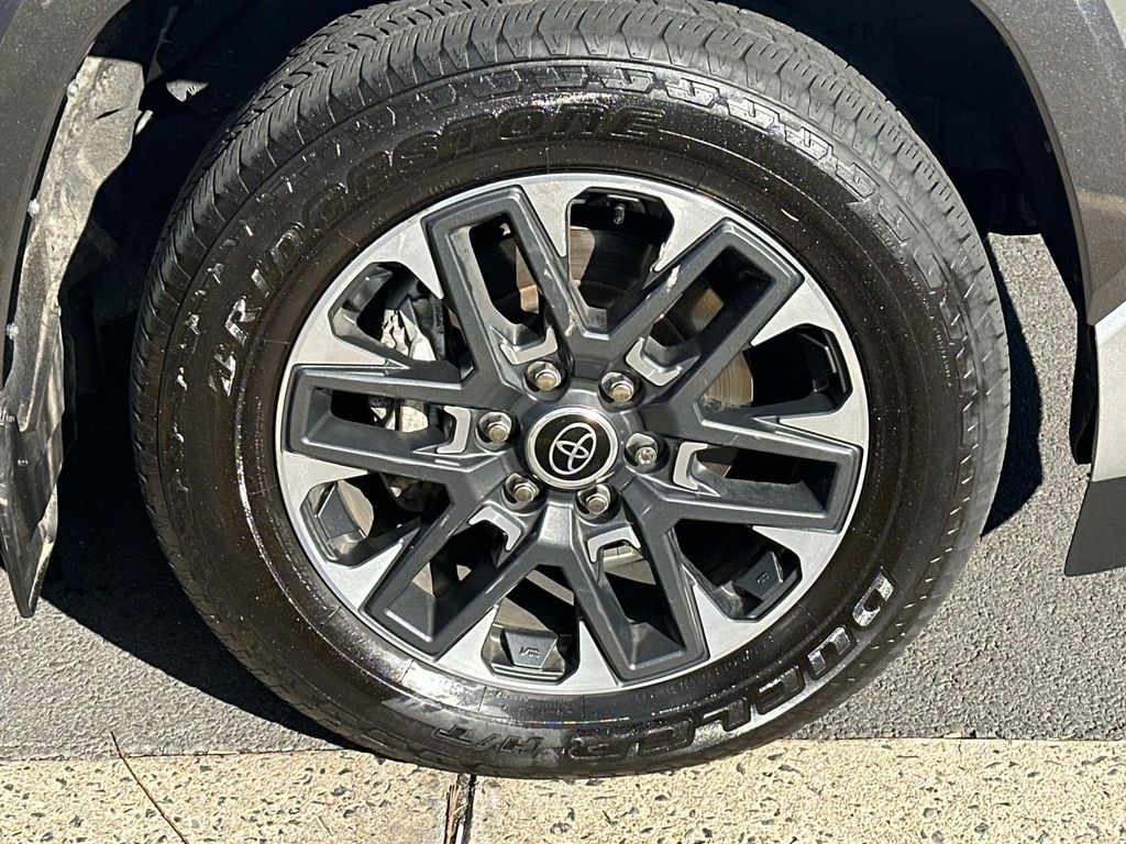 Thumbnail: 2023 Toyota Sequoia - 19