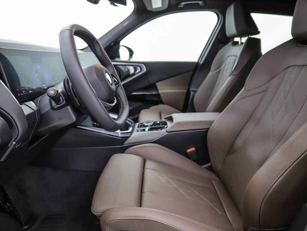 Thumbnail: 2026 BMW X3 - 11