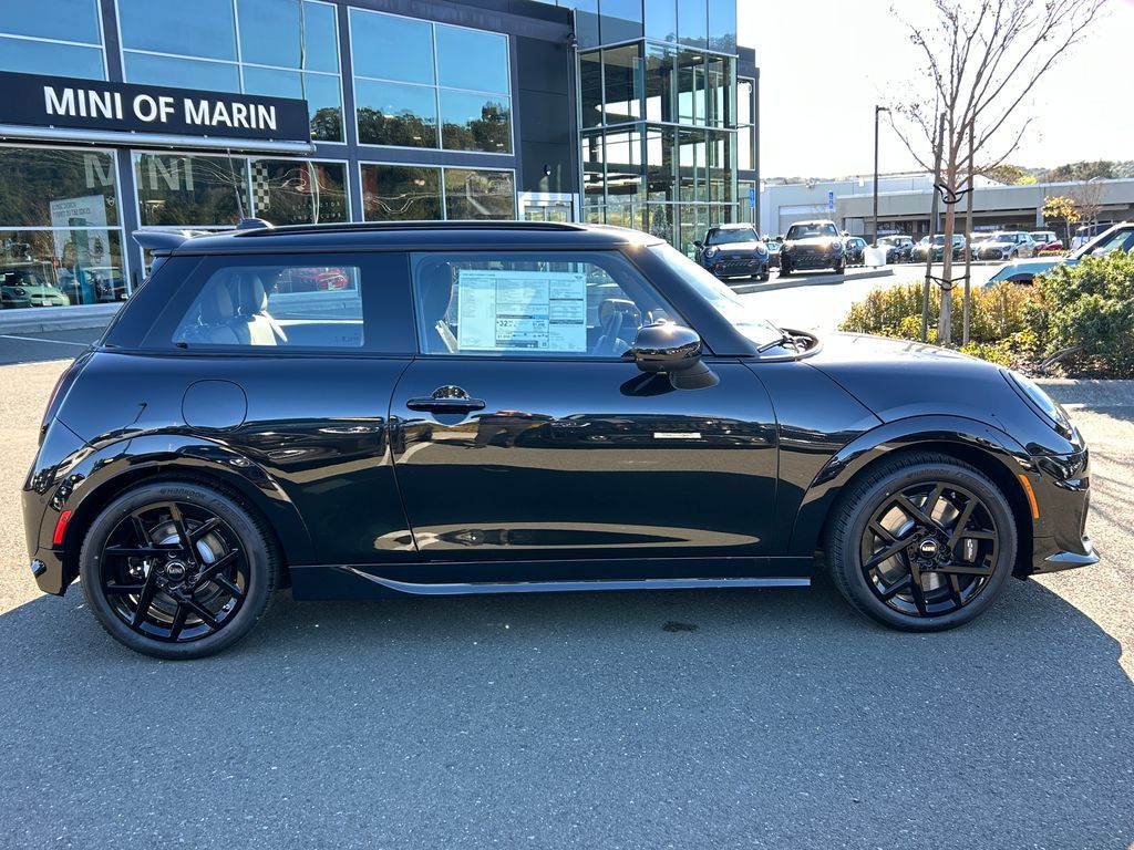 Thumbnail: 2026 MINI Cooper - 6