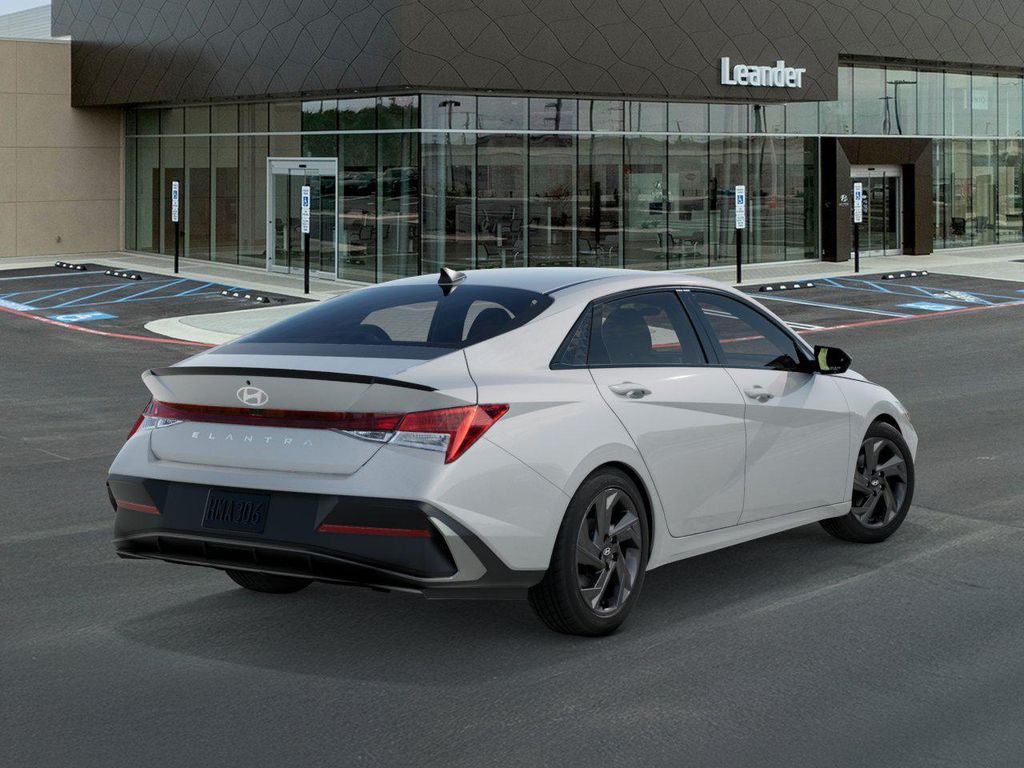 Thumbnail: 2026 Hyundai Elantra - 4