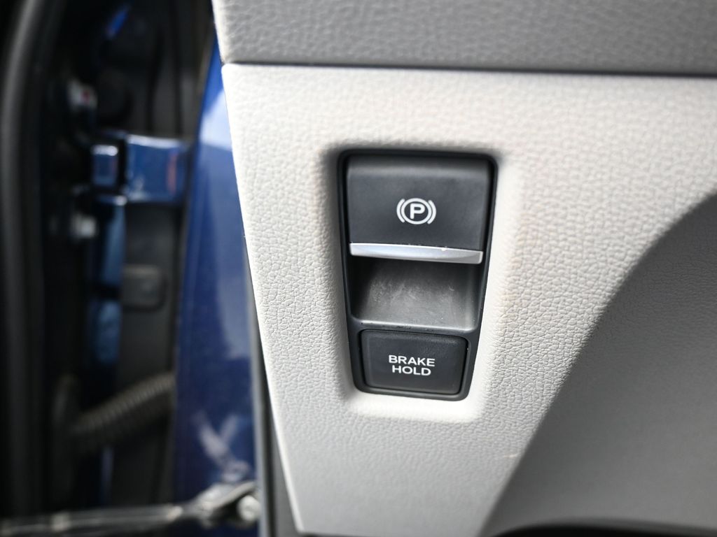 Used 2021  Honda Elite image 39