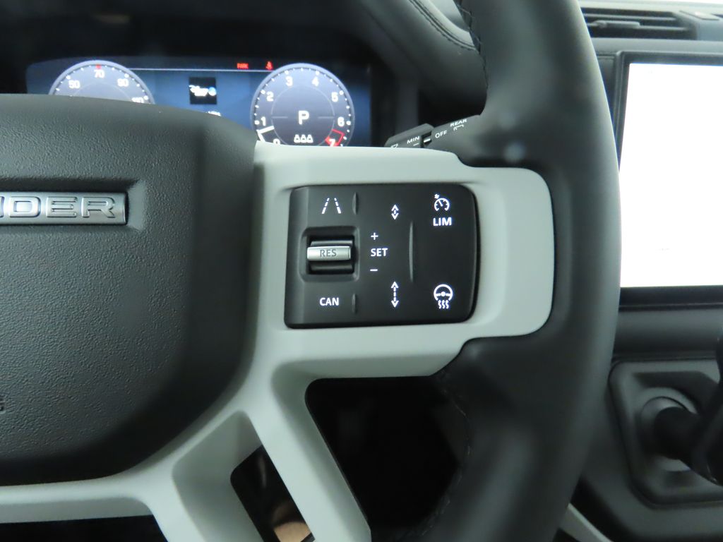 Thumbnail: 2025 Land Rover Defender - 13