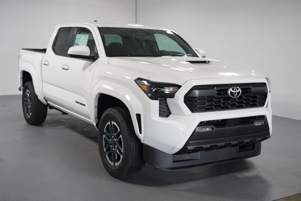 Thumbnail: 2025 Toyota Tacoma - 3