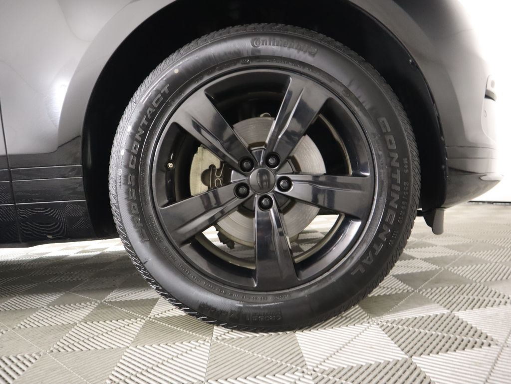 Thumbnail: 2020 Land Rover Range Rover Velar - 32