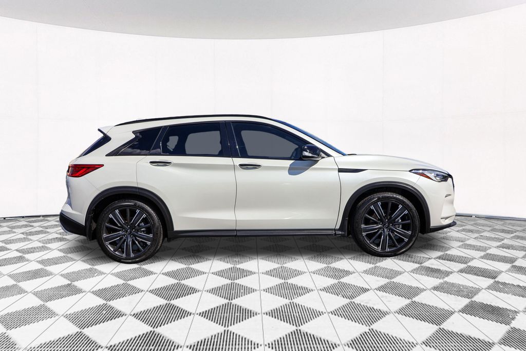 2021 INFINITI QX50 LUXE 8