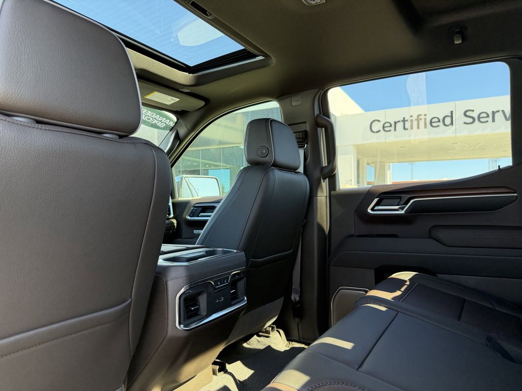 new 2025 GMC Sierra 1500 car, priced at $71,081