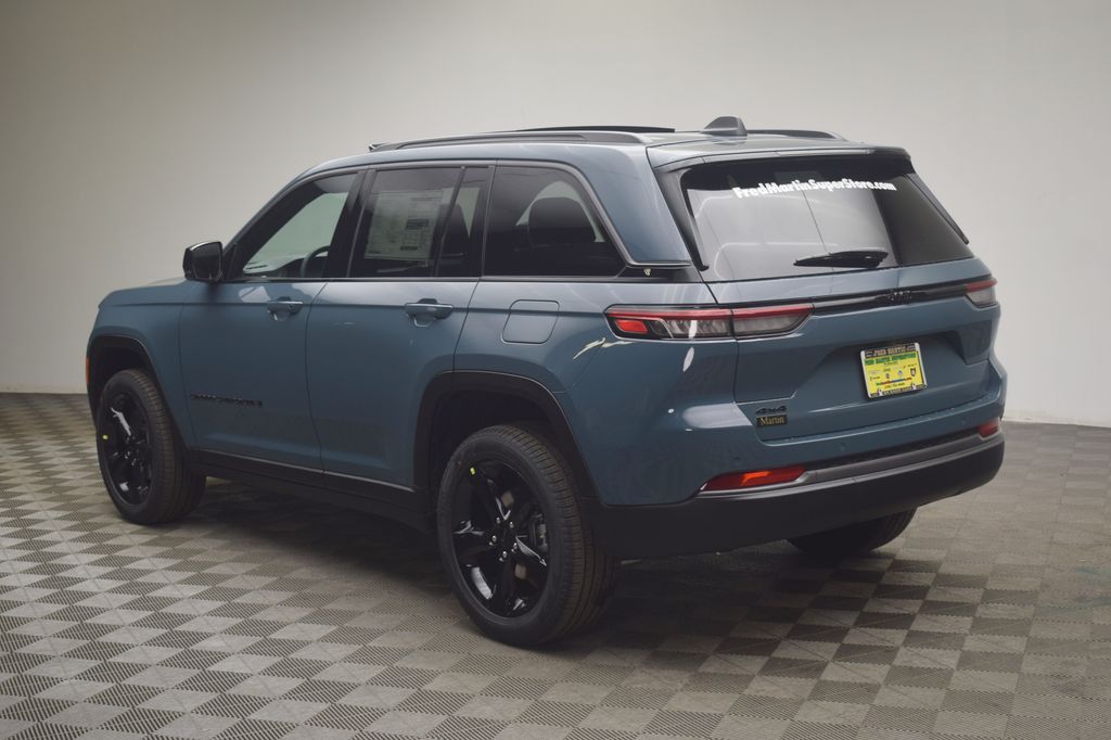 new 2026 Jeep Grand Cherokee car, priced at $51,400