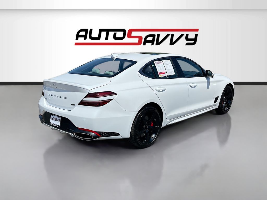 Used 2026 White Genesis 3.3T Sport Prestige image 7