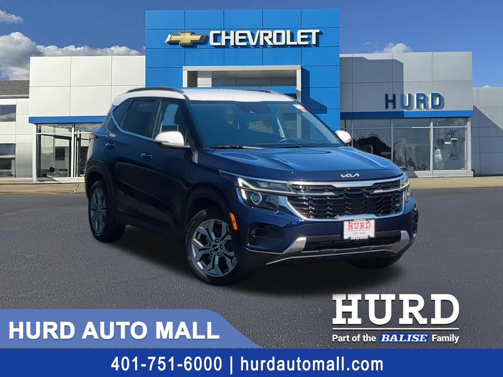 Dark Ocean Blue/White Roof 2024 Kia Seltos SUV / Crossover All-Wheel Drive Continuously Variable Transmission