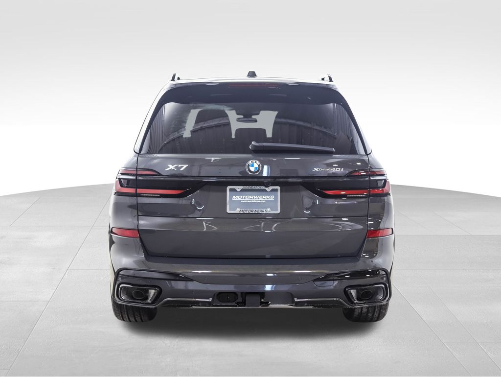 2025 BMW X7 xDrive40i 4