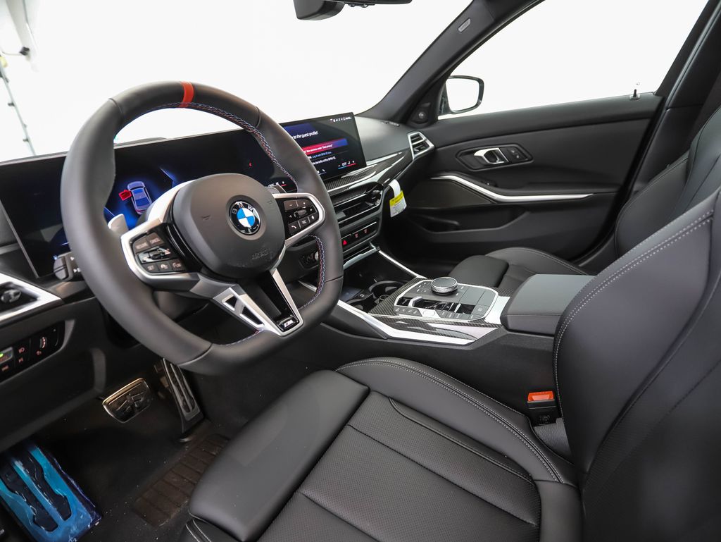 Thumbnail: 2026 BMW 3 Series - 10