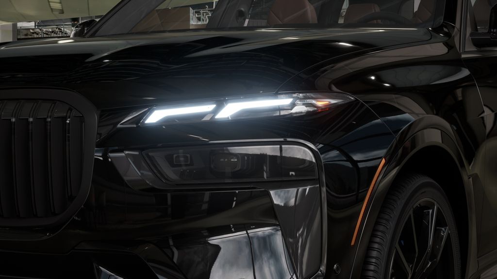 Thumbnail: 2026 BMW X7 - 6