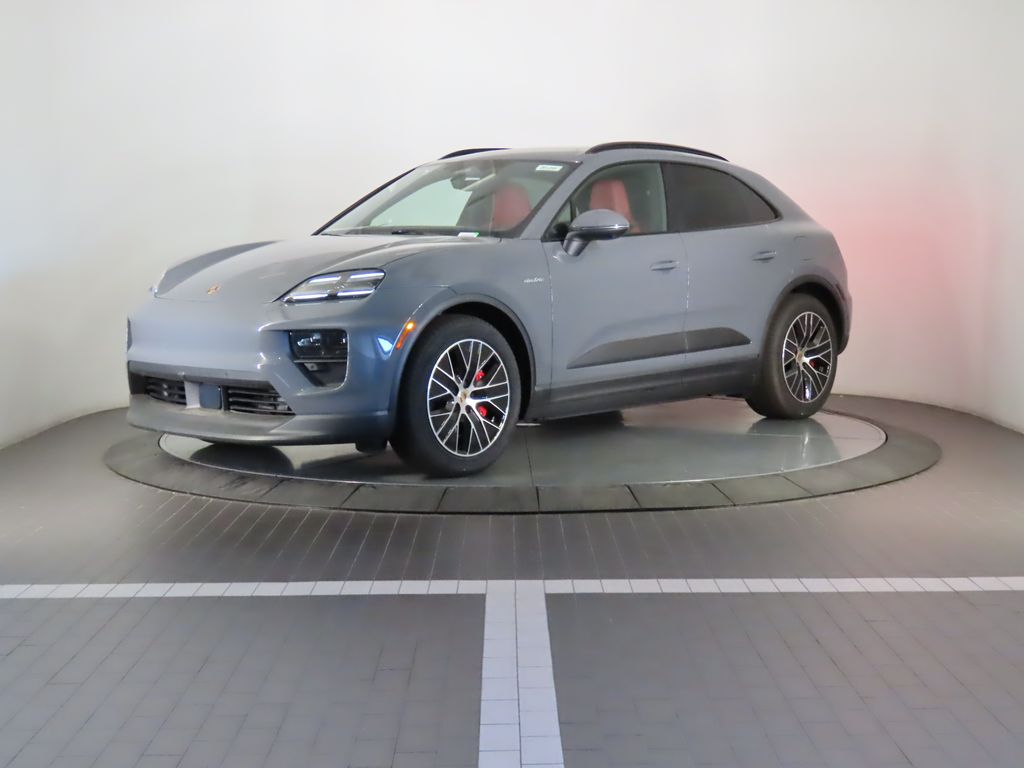 Thumbnail: 2025 Porsche Macan - 1
