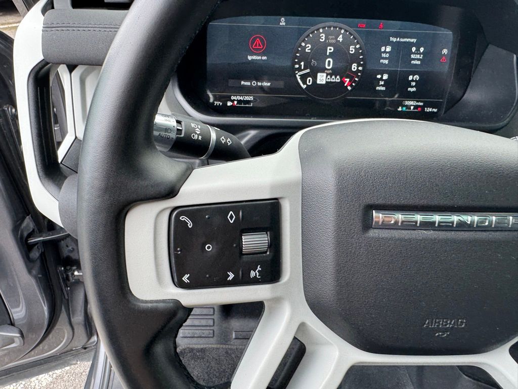 2022 Land Rover Defender 110 16