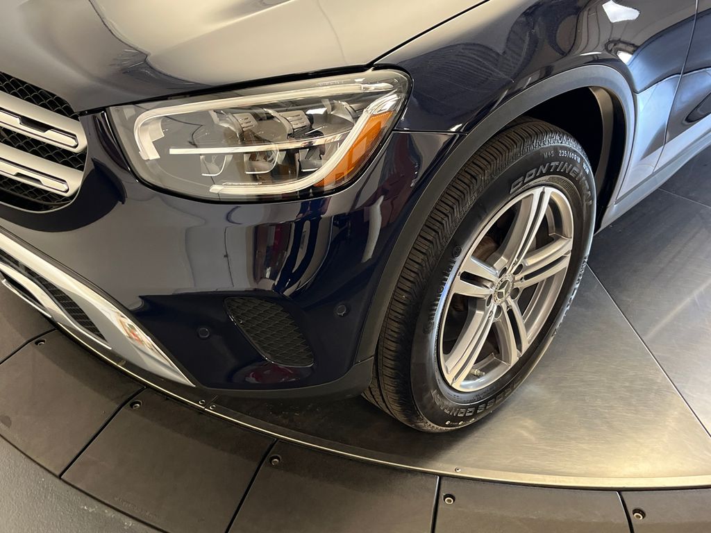 2022 Mercedes-Benz GLC 300 9