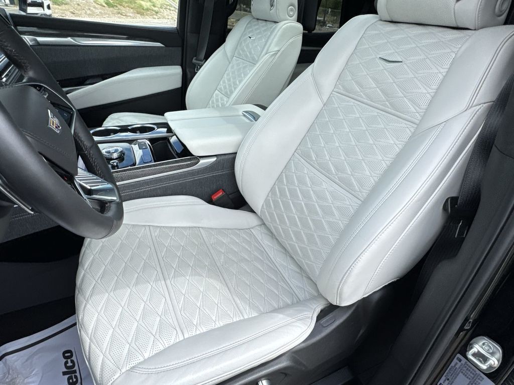 Used 2025 Cadillac Escalade SUV