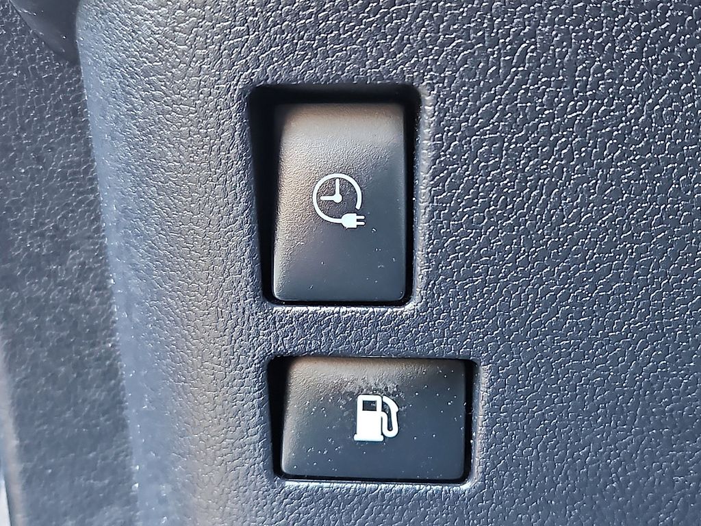 Thumbnail: 2018 Toyota Prius Prime - 25