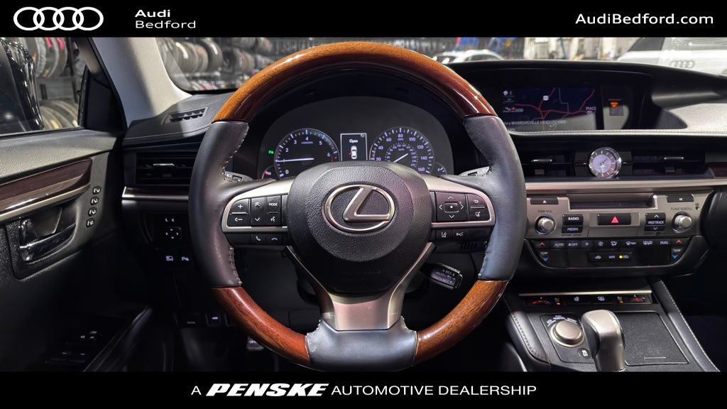 Thumbnail: 2018 Lexus ES - 13