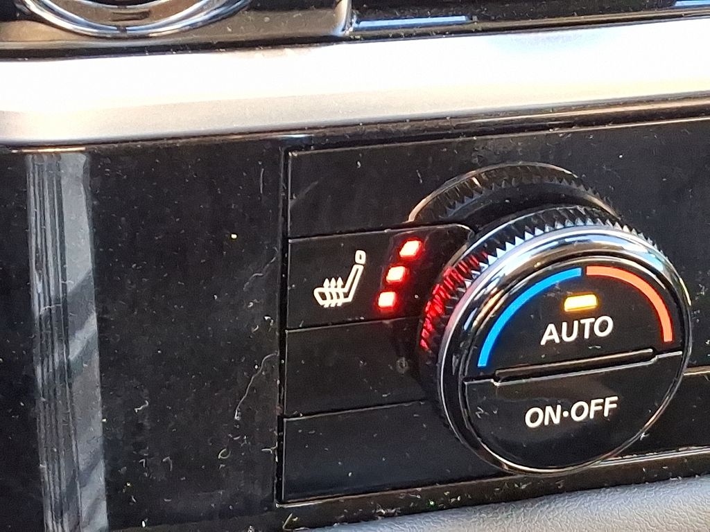 Thumbnail: 2024 Nissan Pathfinder - 25