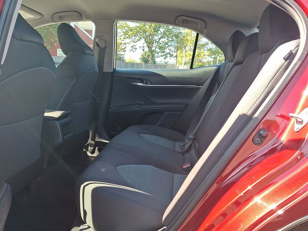 Thumbnail: 2021 Toyota Camry - 10