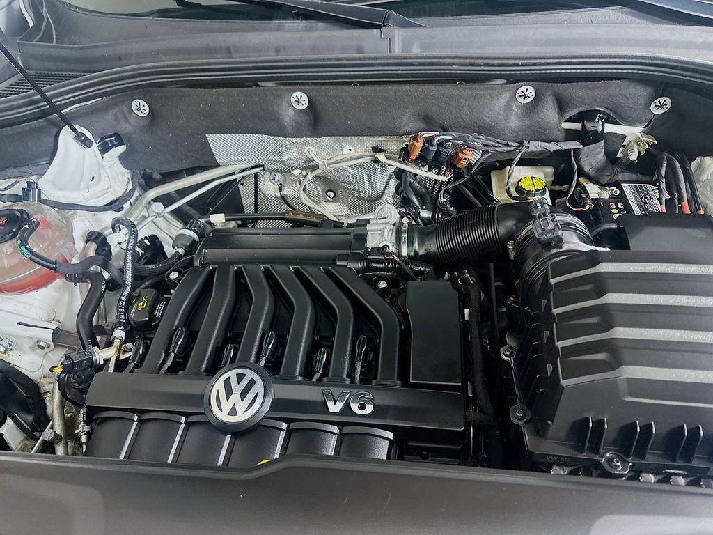 Thumbnail: 2022 Volkswagen Atlas - 30