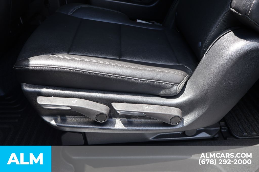 Used 2023 Black Cadillac Luxury image 20