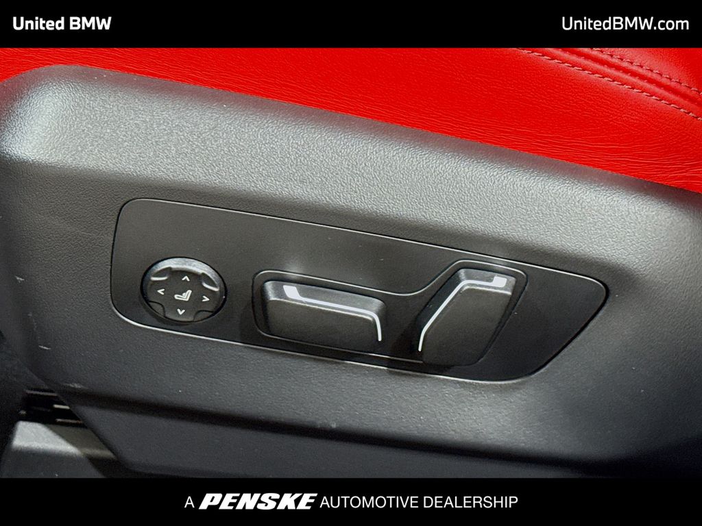 Thumbnail: 2026 BMW M5 - 4