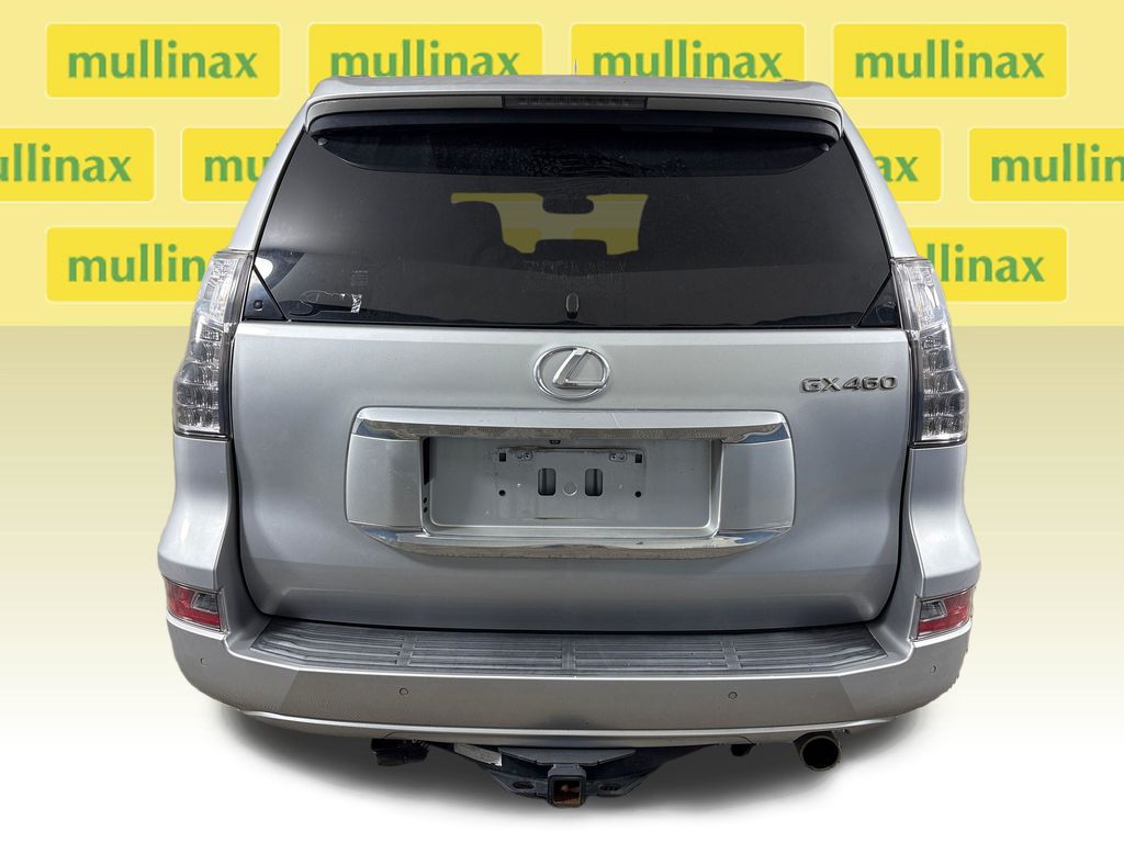 Used 2016 Silver Lexus 460 image 9