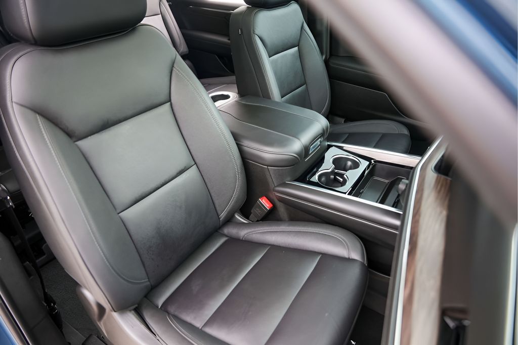 Used Car 2025 Chevrolet Tahoe  Lt For Sale Under $70,000 In Austin, Texas