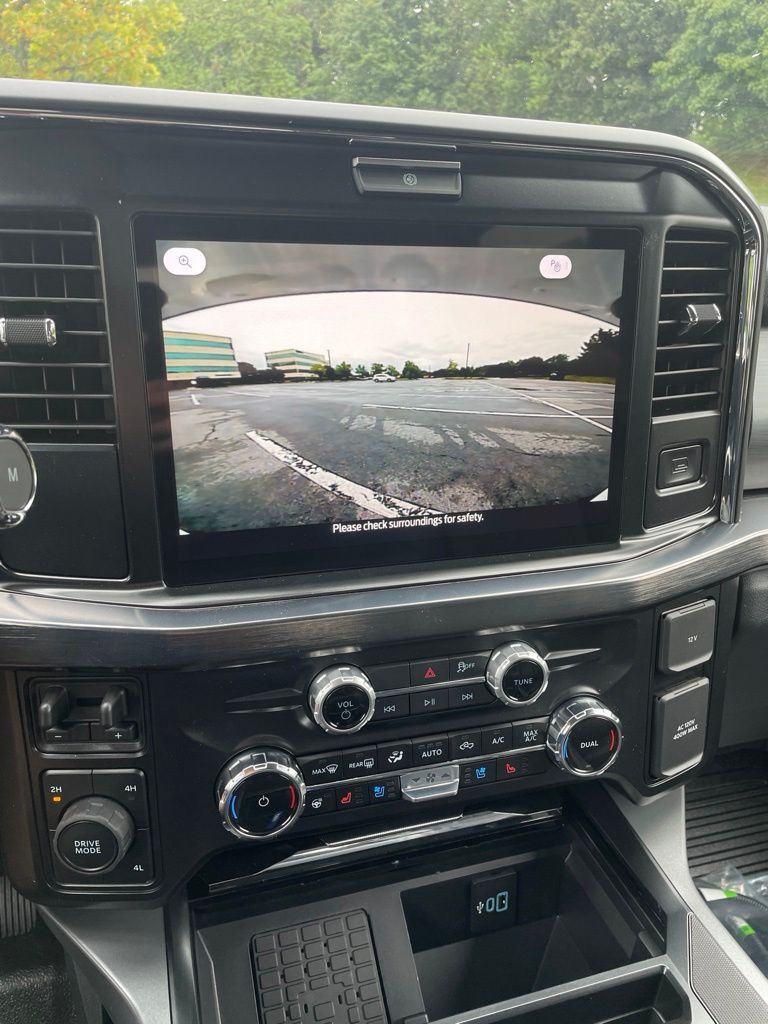 2026 Ford F-350 Chassis LARIAT