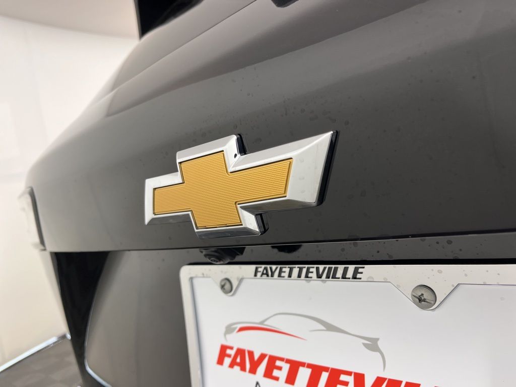 Thumbnail: 2026 Chevrolet Equinox - 16