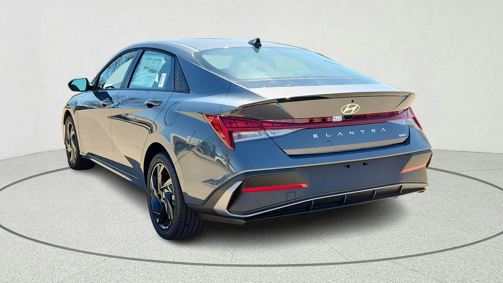 2026 Hyundai Elantra Hybrid