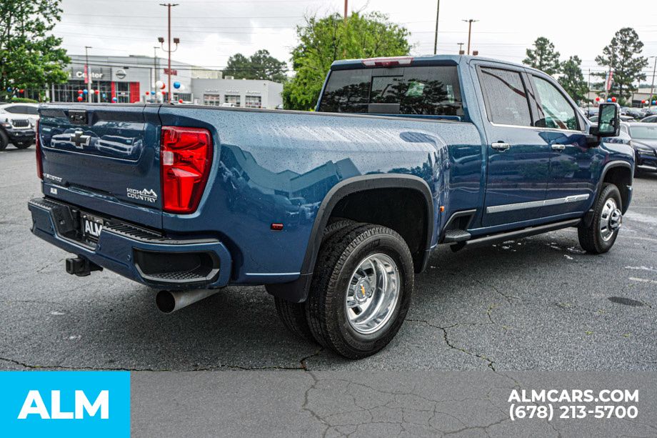 Used 2024 Blue Chevrolet High Country image 6