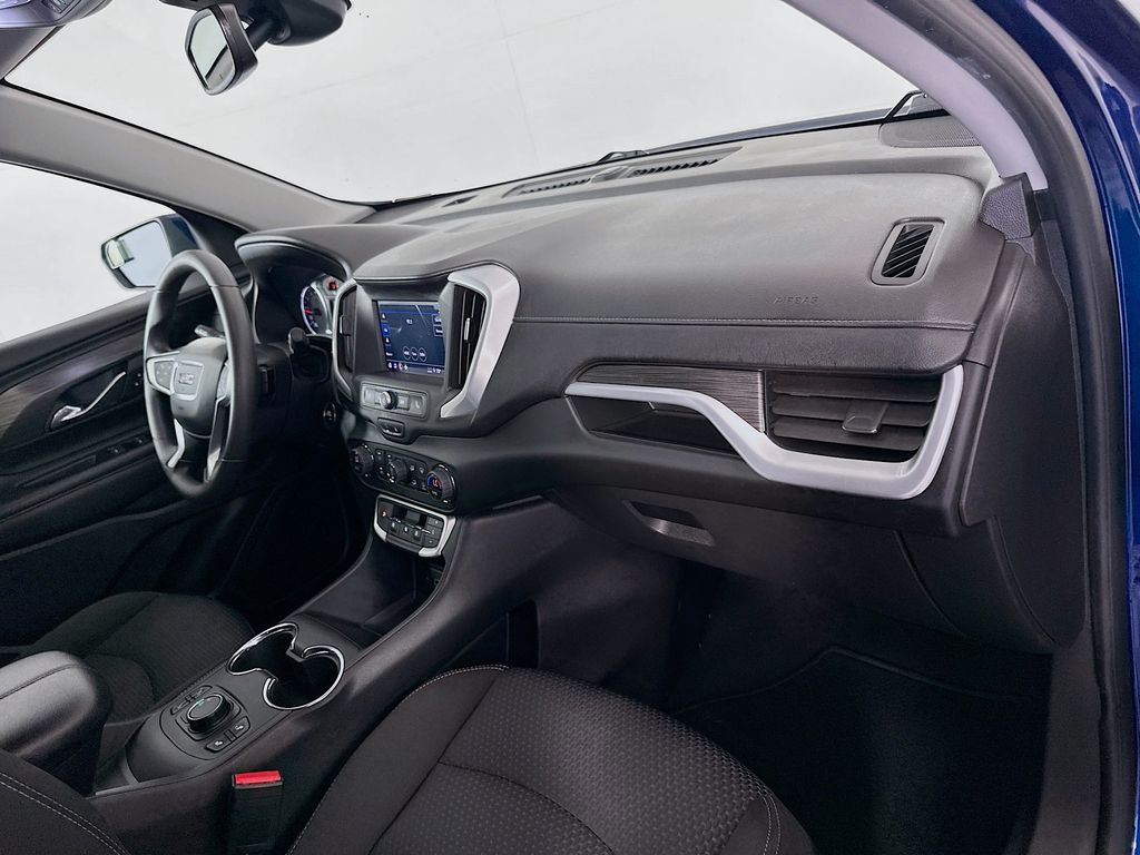 Thumbnail: 2022 GMC Terrain - 28