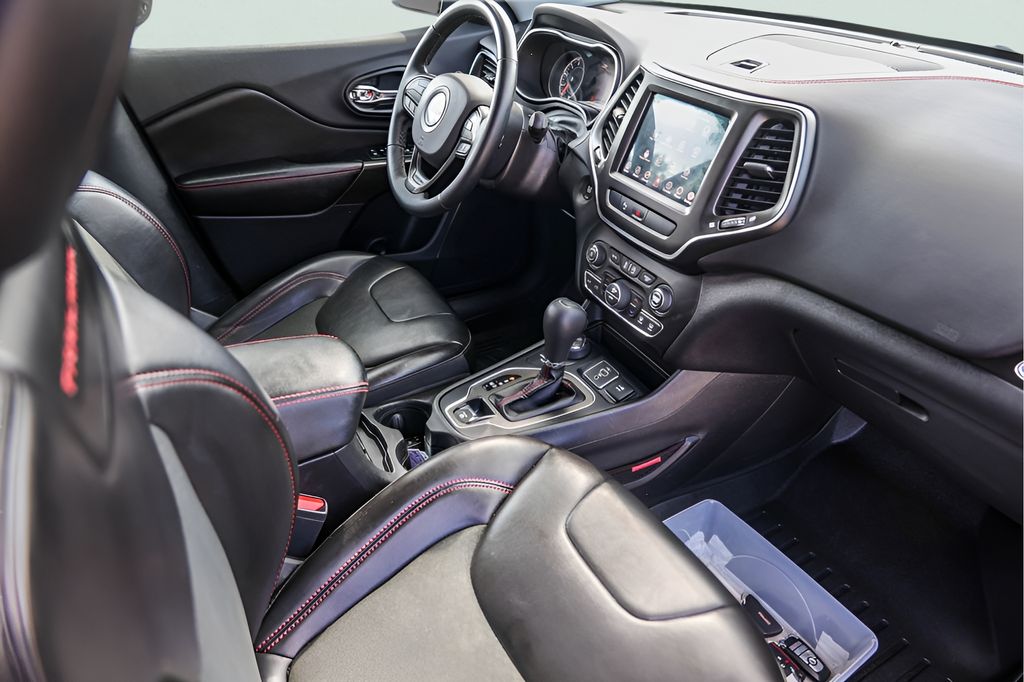 Used Car 2019 Jeep Cherokee  Trailhawk For Sale Under $20,000 In Austin, Texas