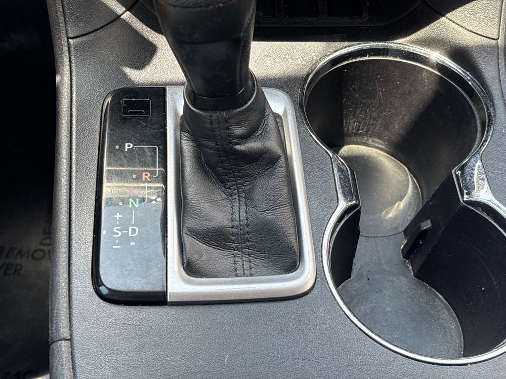 Used 2017 Toyota Highlander SUV