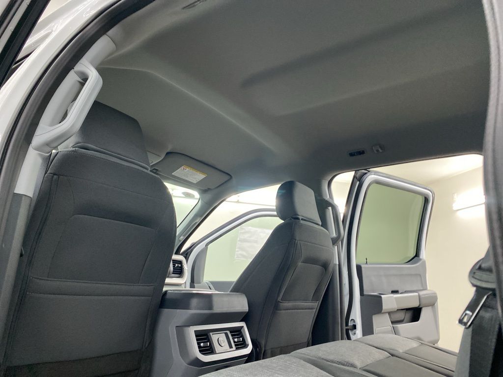 2025 Ford F-250SD XLT photo