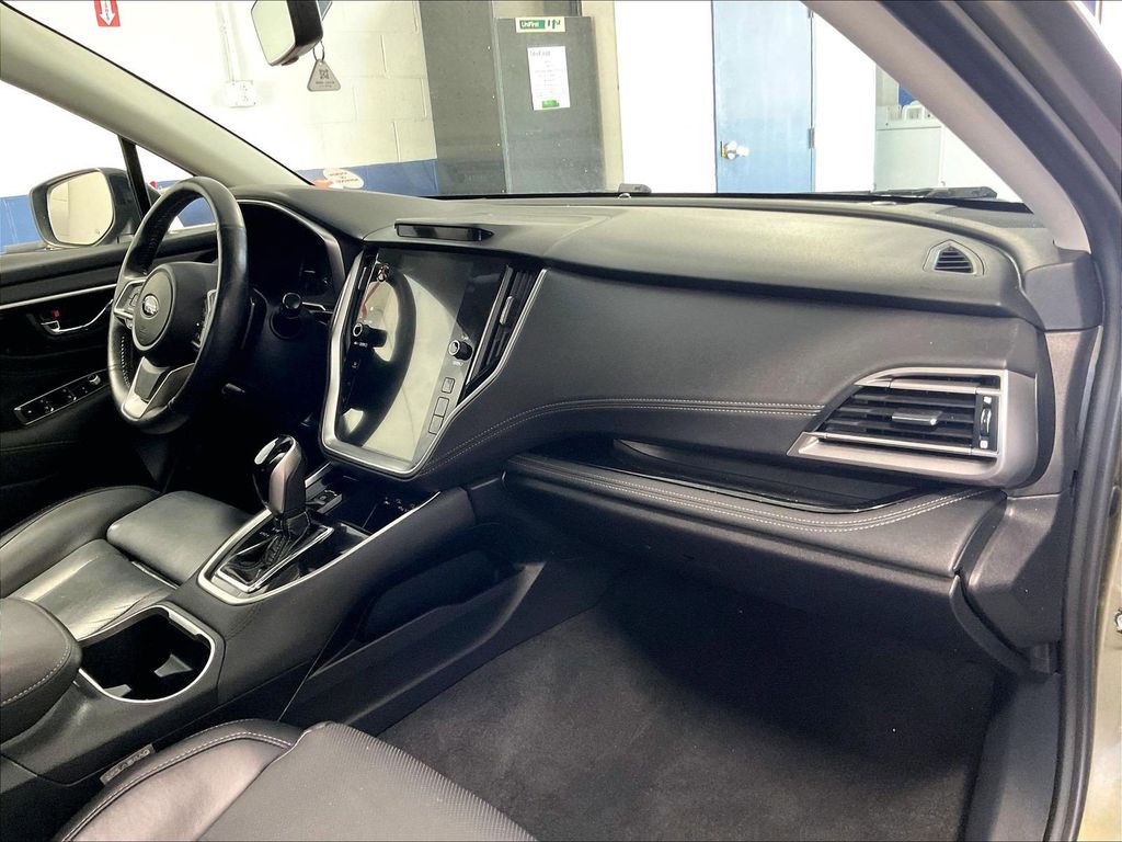 2020 Subaru Outback — photo 14