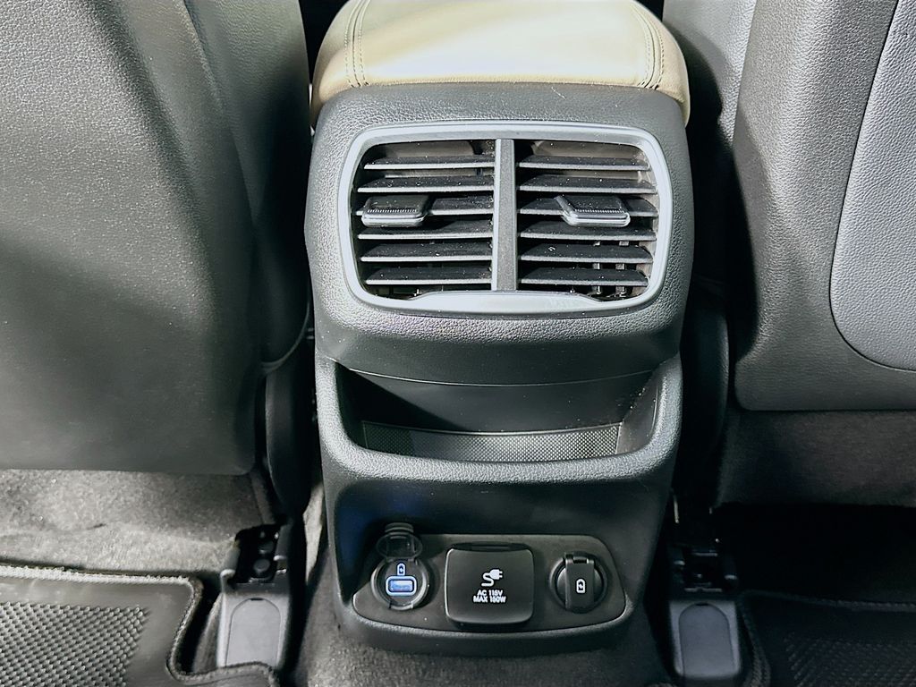 Thumbnail: 2019 Hyundai Santa Fe - 25