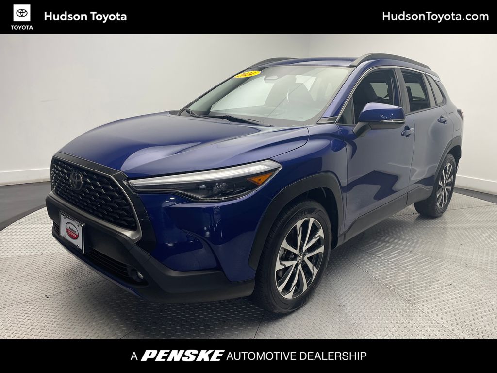 2024 Toyota Corolla Cross XLE Hero Image