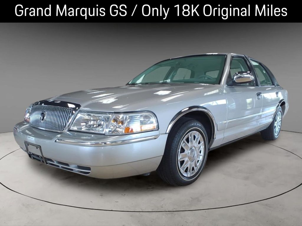 Silver Birch Clearcoat Metallic 2005 Mercury Grand Marquis Sedan Rear-Wheel Drive 4-Speed Automatic Overdrive