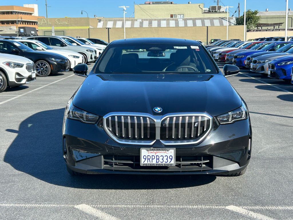 Thumbnail: 2025 BMW i5 - 8