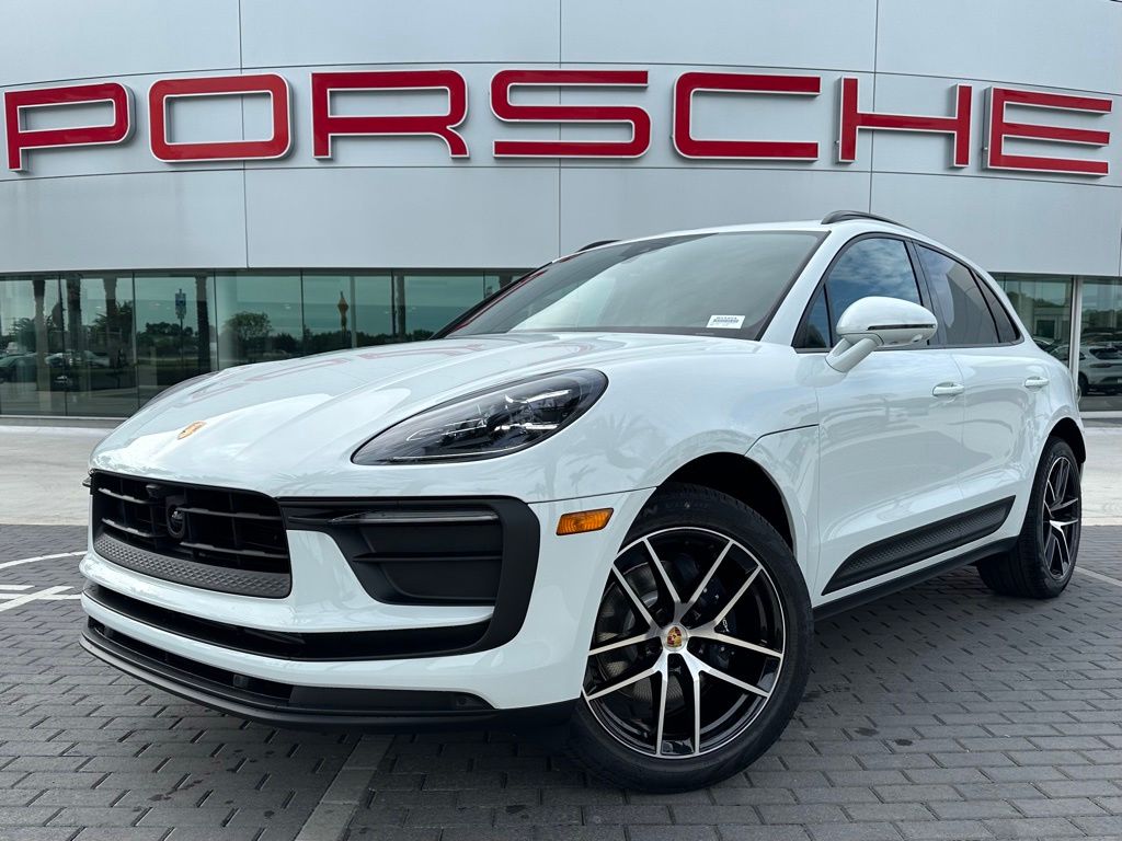 2024 Porsche Macan  -
                Davie, FL