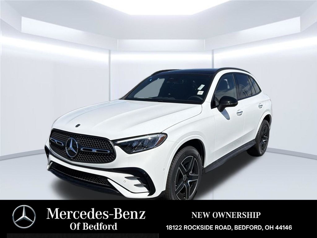 Polar White 2026 Mercedes-Benz GLC SUV / Crossover All-Wheel Drive 9-Speed Automatic